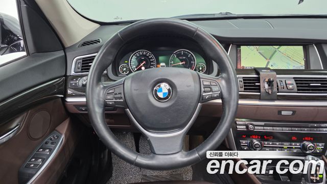 BMW 5 Series GT (F07) GT 30d xDrive 2016 — фото 14