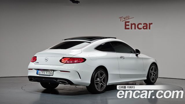 Mercedes-Benz C-Class (W205) C200 Coupe 2021 — фото 2