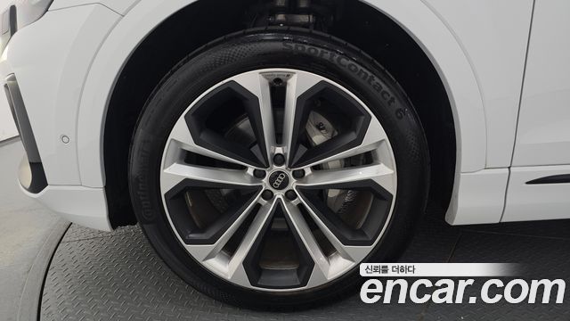 Audi Q8 (4M) 55 TFSI Quattro Premium 2025 — фото 5
