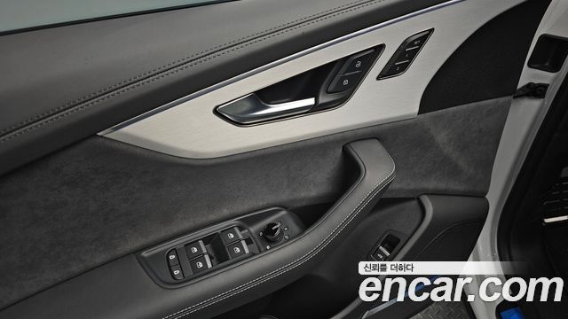 Audi Q8 (4M) 55 TFSI Quattro Premium 2025 — фото 34