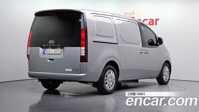 Hyundai Staria Cargo 3-Seater Modern 2022 — фото 2