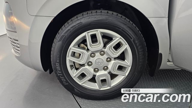 Hyundai Staria Cargo 3-Seater Modern 2022 — фото 5