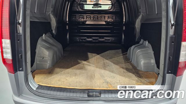 Hyundai Staria Cargo 3-Seater Modern 2022 — фото 19