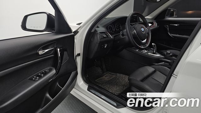 BMW 1 Series (F20) 118d Sport 5Door 2018 — фото 11