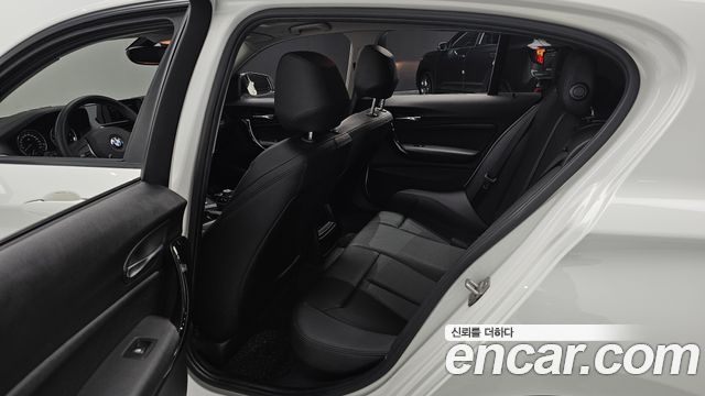 BMW 1 Series (F20) 118d Sport 5Door 2018 — фото 12