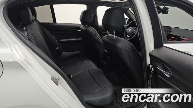 BMW 1 Series (F20) 118d Sport 5Door 2018 — фото 26