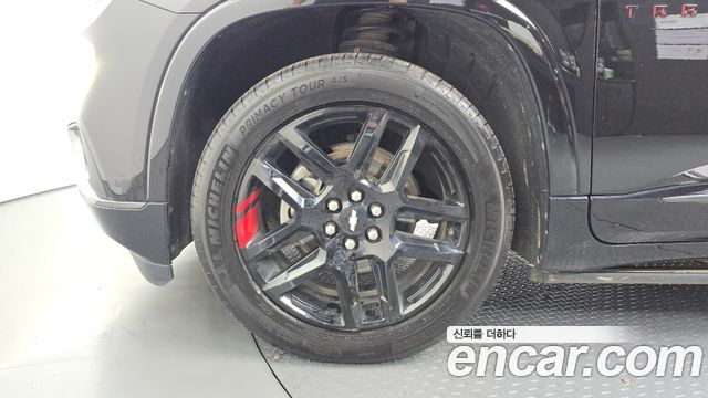 Chevrolet Traverse 3.6 AWD Redline 2020 — фото 5
