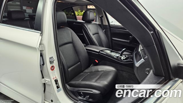 BMW 5 Series (F10) 520d 2015 — фото 10