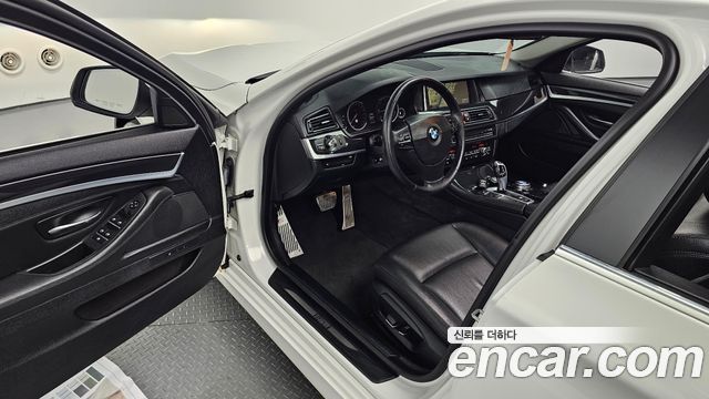 BMW 5 Series (F10) 520d 2015 — фото 15