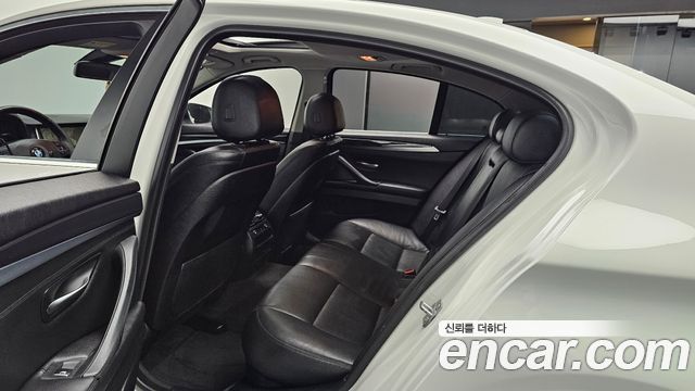BMW 5 Series (F10) 520d 2015 — фото 16