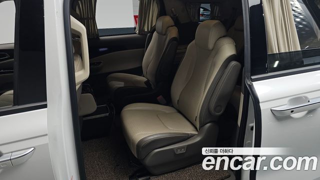 Kia Carnival (IV) Gasoline 9-Seater Hi-Limousine Signature 2023 — фото 11