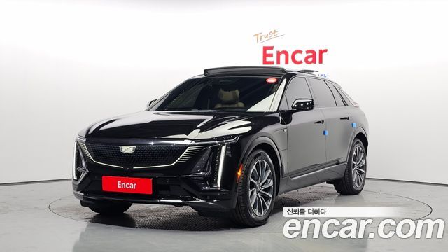 Cadillac Lyriq Sport
