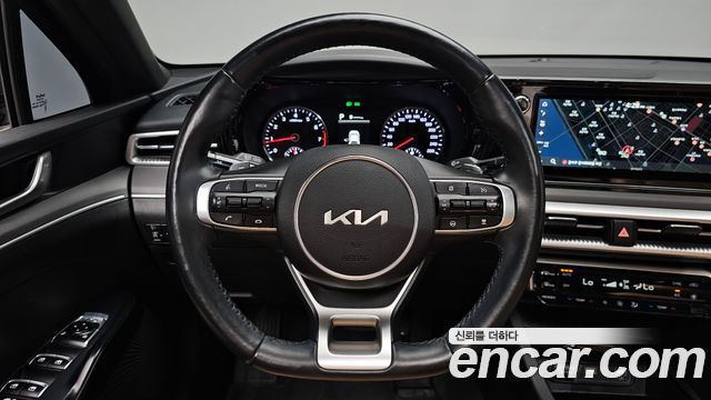 Kia K5 (III) 1.6 Turbo Prestige 2022 — фото 12