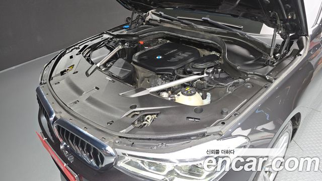 BMW 6 Series GT (G32) 620d Luxury 2019 — фото 6