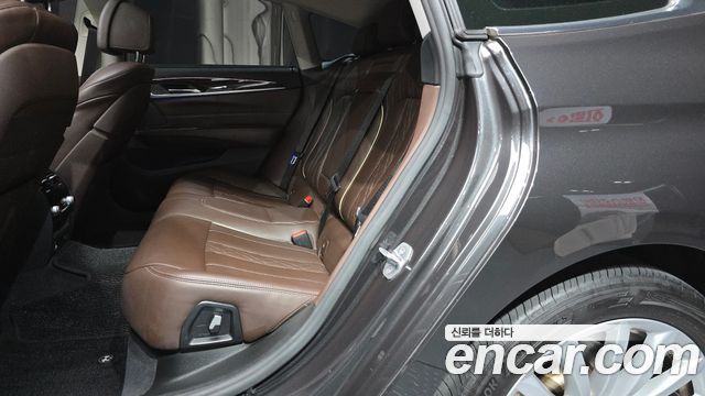 BMW 6 Series GT (G32) 620d Luxury 2019 — фото 12