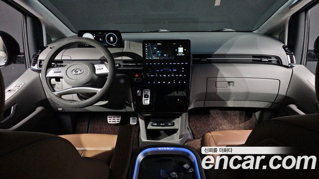 Hyundai Staria Lounge 9-Seater Inspiration 2022 — фото 7