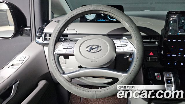 Hyundai Staria Lounge 9-Seater Inspiration 2022 — фото 11