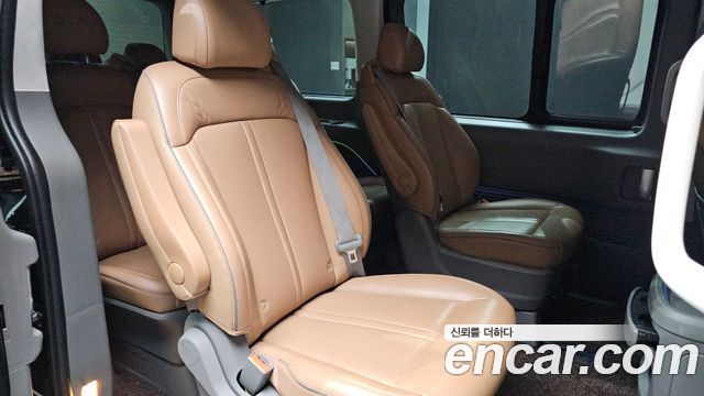 Hyundai Staria Lounge 9-Seater Inspiration 2022 — фото 31