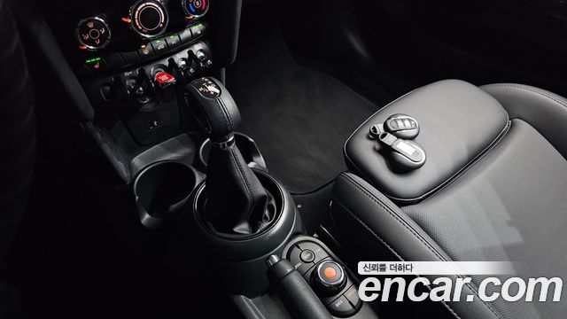 MINI Cooper Standard Third Generation 2019 — фото 9