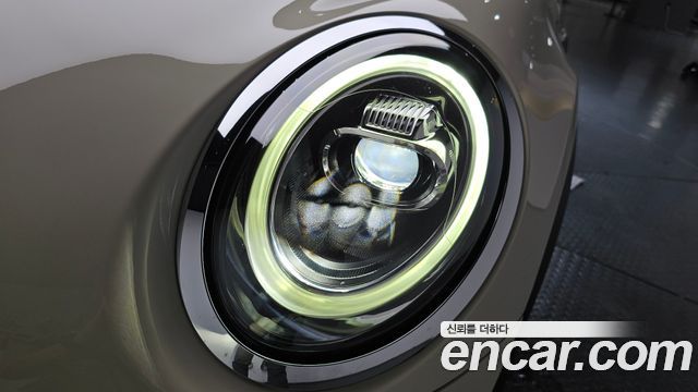 MINI Cooper Standard Third Generation 2019 — фото 22
