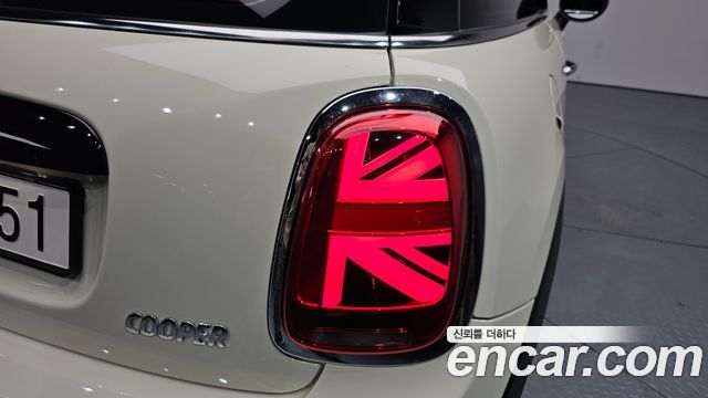 MINI Cooper Standard Third Generation 2019 — фото 23
