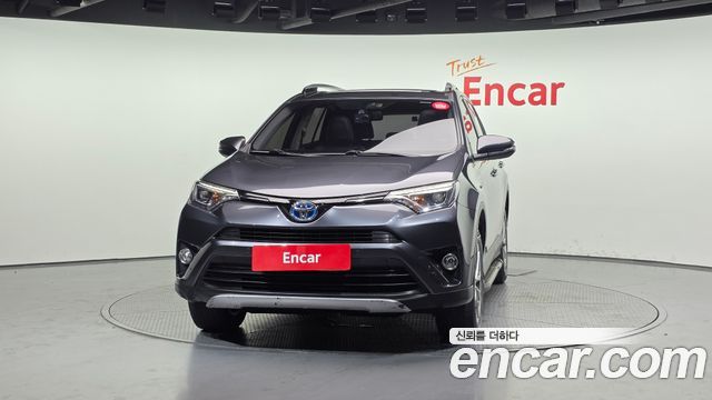 Toyota RAV4 2.5 4WD Hybrid 4th 2018 — фото 3
