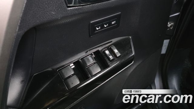 Toyota RAV4 2.5 4WD Hybrid 4th 2018 — фото 17
