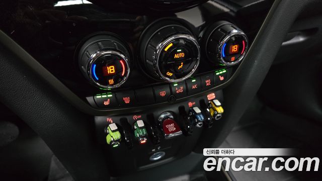 MINI Cooper Countryman Classic 2nd 2024 — фото 17