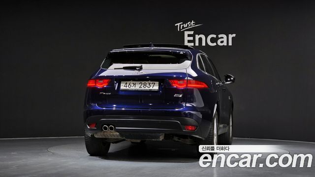 Jaguar F-PACE 20d Portfolio 2017 — фото 4