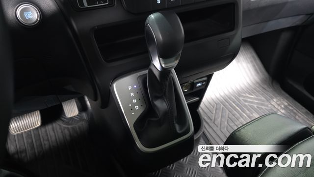 Hyundai Staria 4WD Tourer 9-Seater Modern 2023 — фото 9
