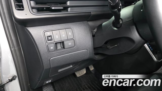 Hyundai Staria 4WD Tourer 9-Seater Modern 2023 — фото 14
