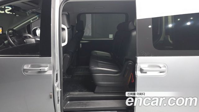 Hyundai Staria 4WD Tourer 9-Seater Modern 2023 — фото 26