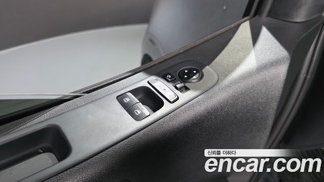 Hyundai Staria 4WD Tourer 9-Seater Modern 2023 — фото 31