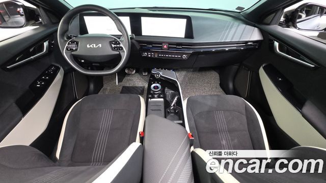 Kia EV6 Long Range 4WD GT Line 2024 — фото 7