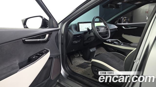 Kia EV6 Long Range 4WD GT Line 2024 — фото 10