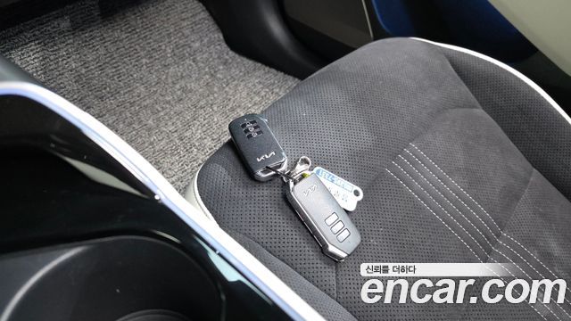 Kia EV6 Long Range 4WD GT Line 2024 — фото 31