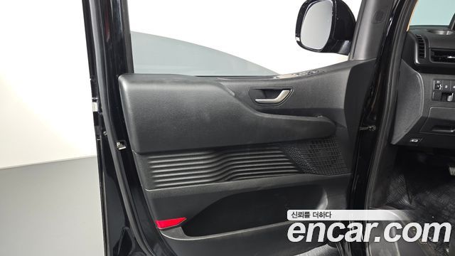 Hyundai Staria Cargo 5-Seater Modern 2023 — фото 25