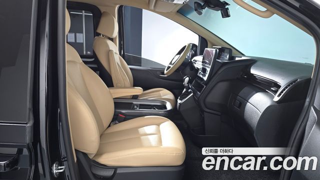 Hyundai Staria Cargo 5-Seater Modern 2023 — фото 26