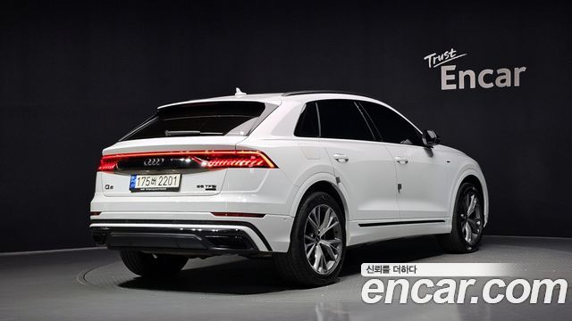 Audi Q8 (4M) 55 TFSI Quattro Premium 2022 — фото 2