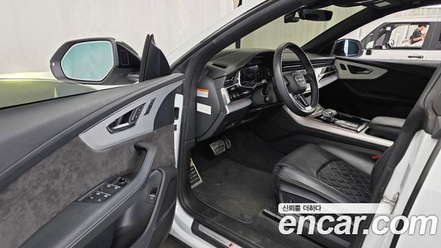 Audi Q8 (4M) 55 TFSI Quattro Premium 2022 — фото 10
