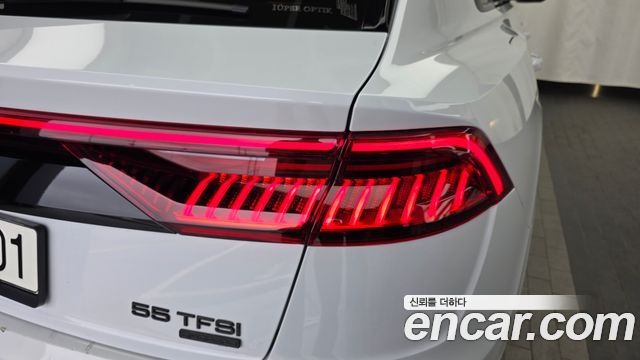 Audi Q8 (4M) 55 TFSI Quattro Premium 2022 — фото 23