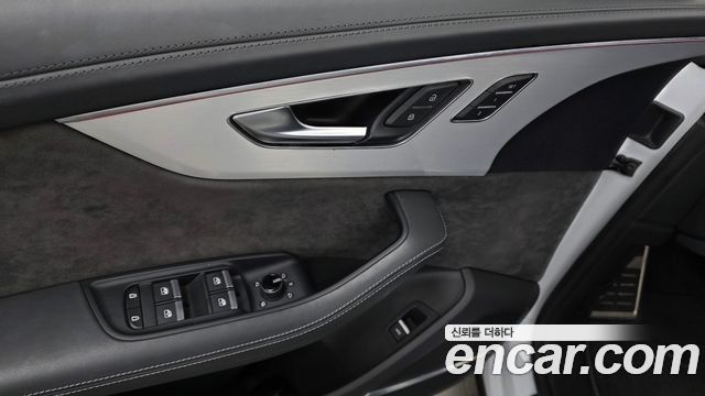 Audi Q8 (4M) 55 TFSI Quattro Premium 2022 — фото 28