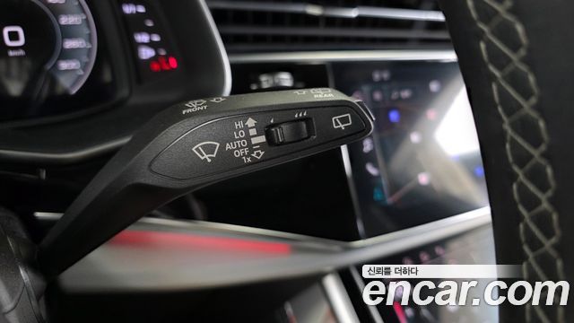 Audi Q8 (4M) 55 TFSI Quattro Premium 2022 — фото 30