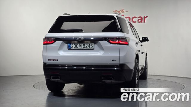 Chevrolet Traverse 3.6 AWD Redline 2021 — фото 4