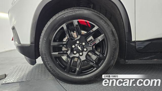 Chevrolet Traverse 3.6 AWD Redline 2021 — фото 5