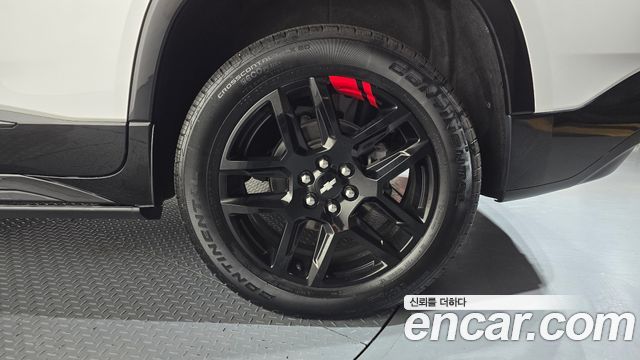 Chevrolet Traverse 3.6 AWD Redline 2021 — фото 21