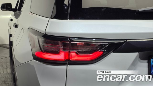 Chevrolet Traverse 3.6 AWD Redline 2021 — фото 23