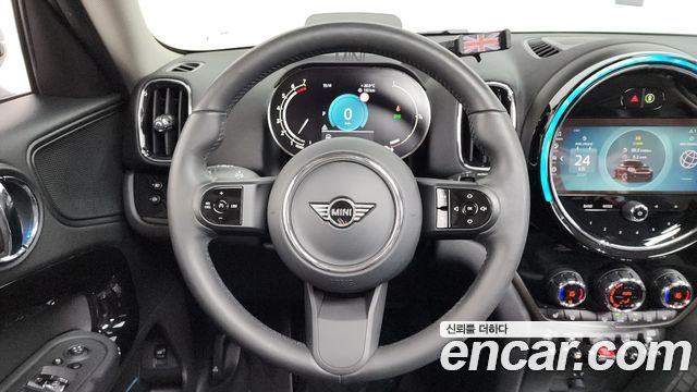 MINI Cooper Countryman Classic 2nd 2024 — фото 12