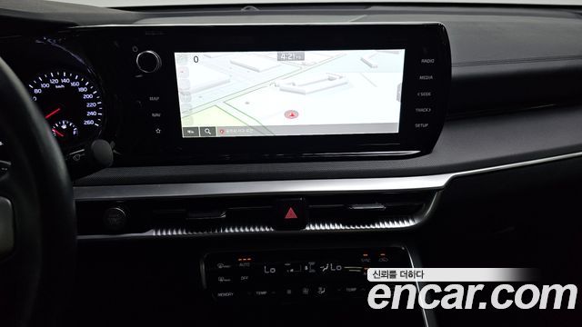 Kia K5 (III) 2.0 Prestige 2023 — фото 17