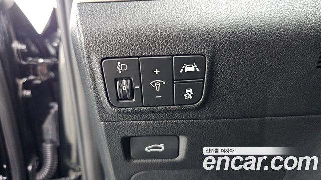 Kia K5 (III) 2.0 Prestige 2023 — фото 22